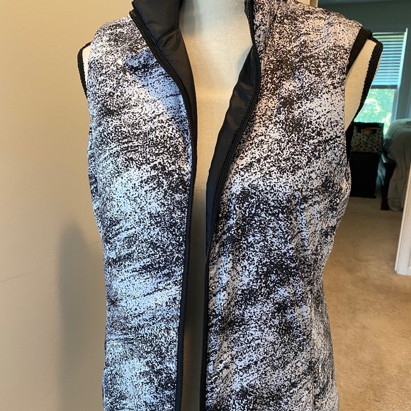 FootJoy Ladies Insulated Reversible Vest, Sz Small - Picture 5 of 5